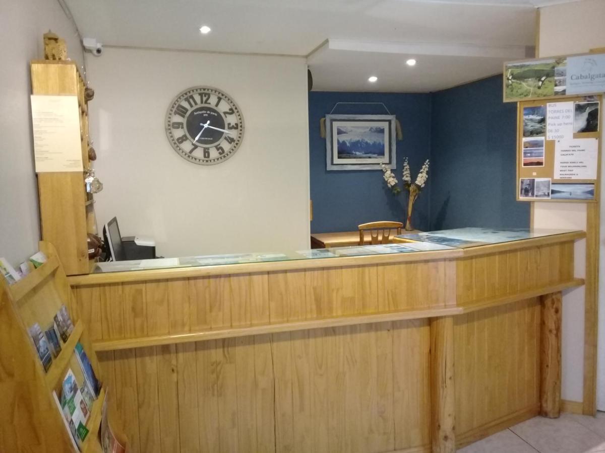 Patagonia Swiss House Hotel Puerto Natales Bagian luar foto